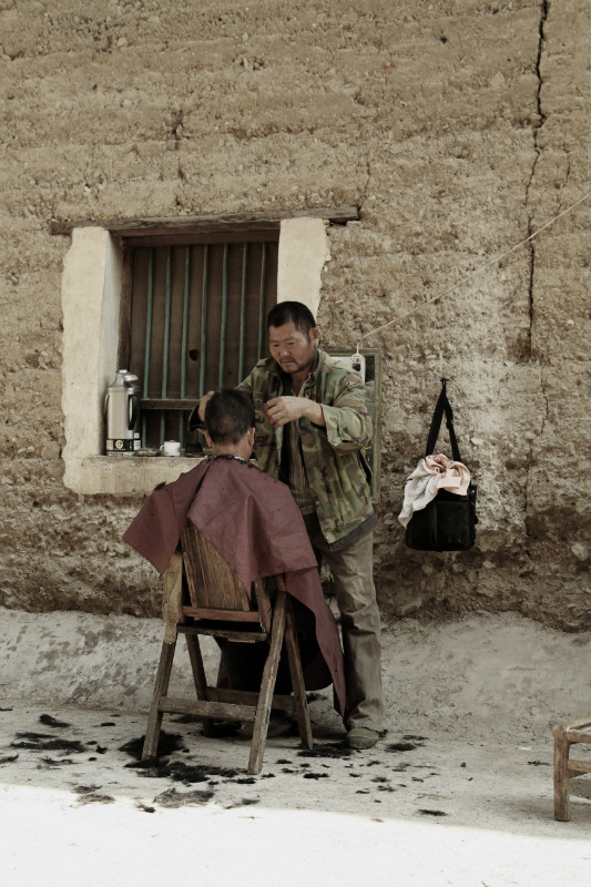 萍乡市湘东区委中心学习组专题研究职业教育改革和发展大计‘太阳成tyc7111cc官网’(图3) 太阳成tyc7111cc官网
